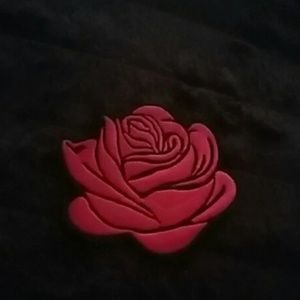 Red rose patches